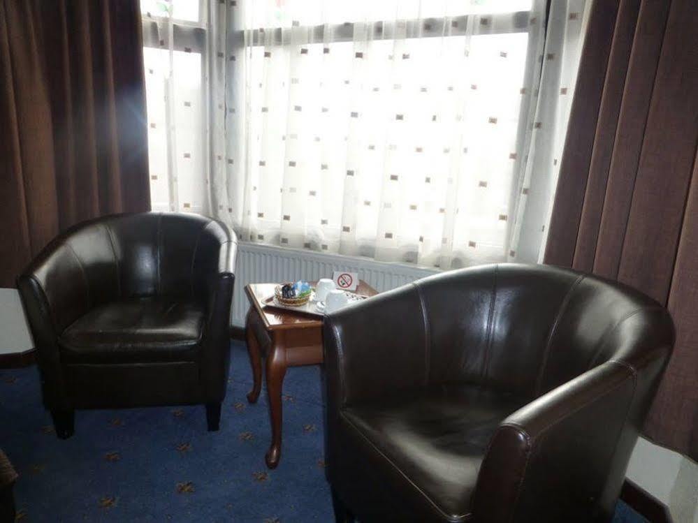 Woodlands Hotel Бирмингем Экстерьер фото
