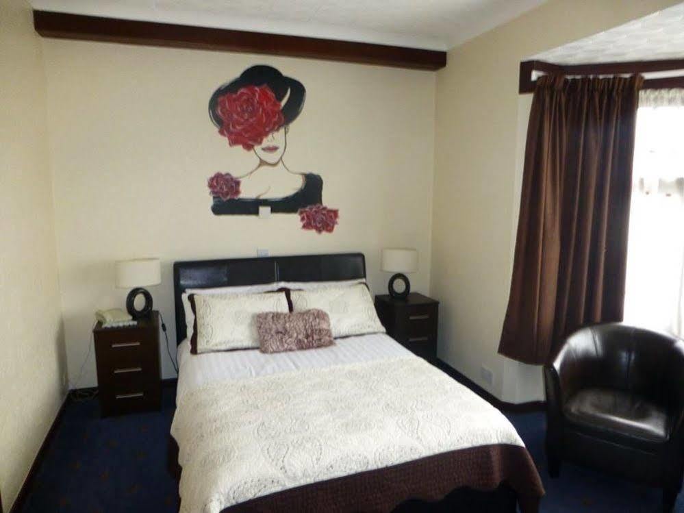 Woodlands Hotel Бирмингем Экстерьер фото