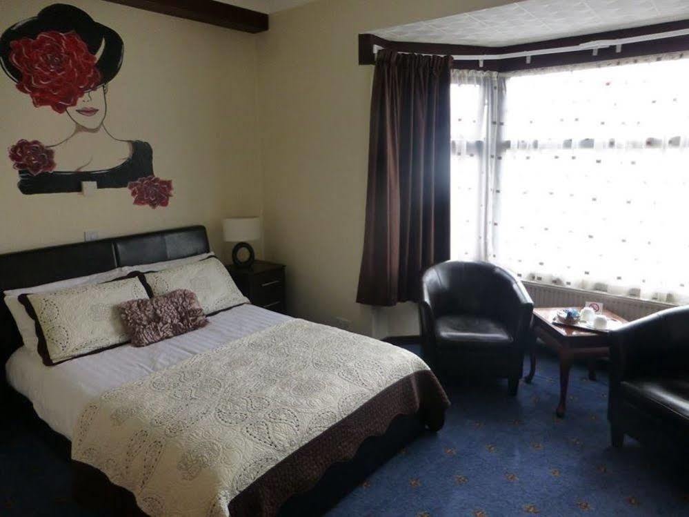 Woodlands Hotel Бирмингем Экстерьер фото