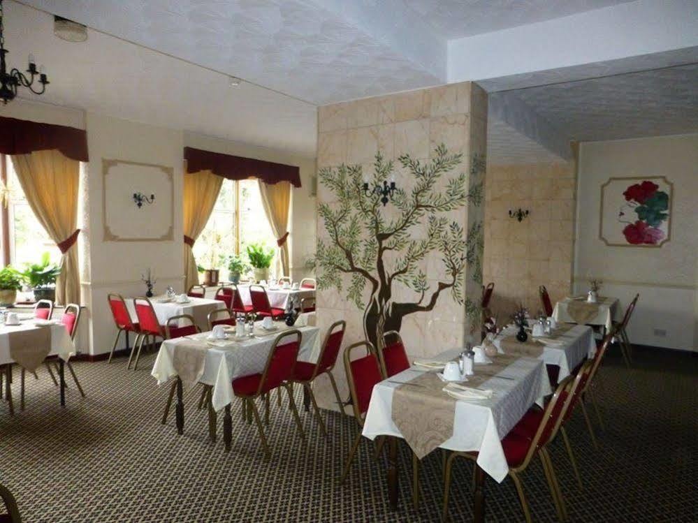 Woodlands Hotel Бирмингем Экстерьер фото
